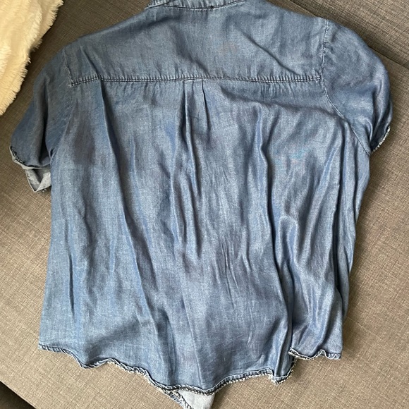 Cropped Button up - Picture 2 of 2